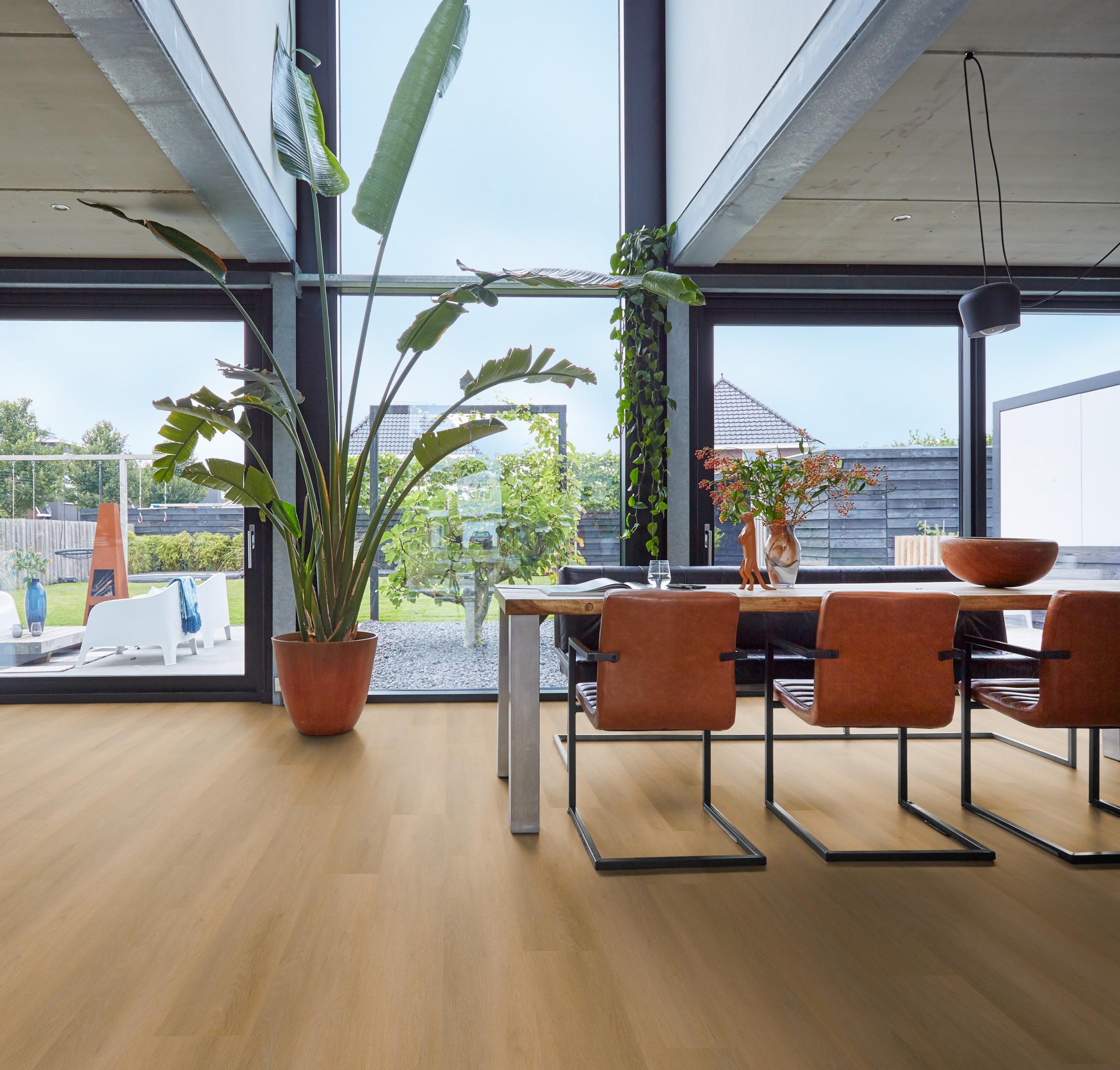 PVC Newham Collection Dark Oak Dryback - sfeer