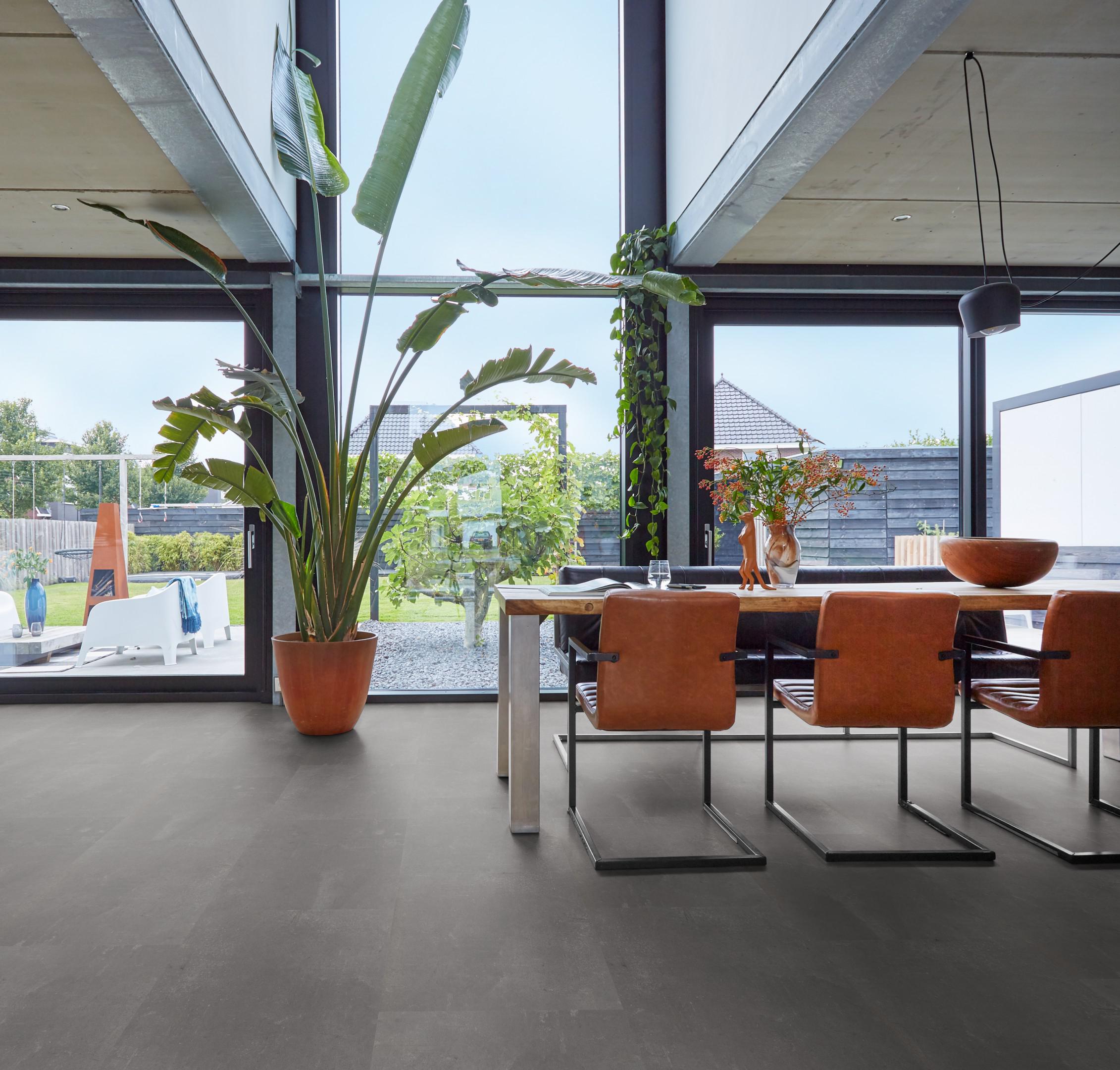 PVC Westminster Collection Dark Grey Click - sfeer