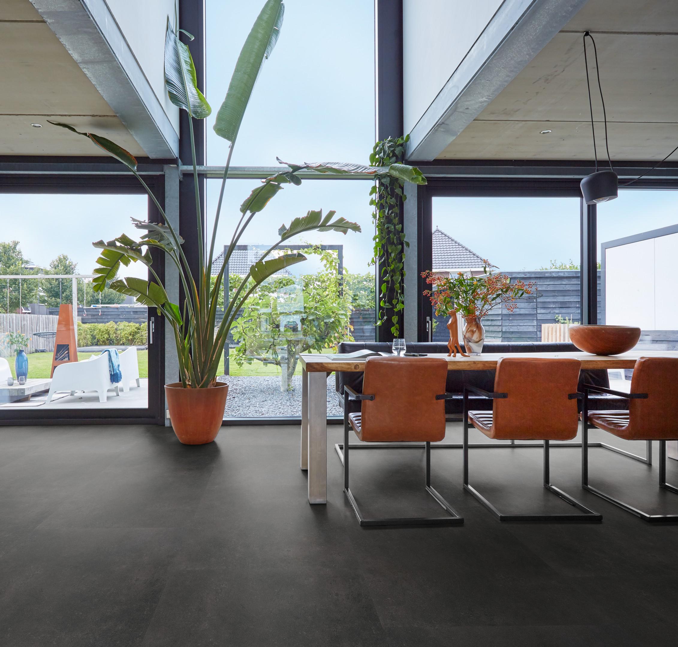 PVC Southwark Collection XL Anthracite Dryback - sfeer