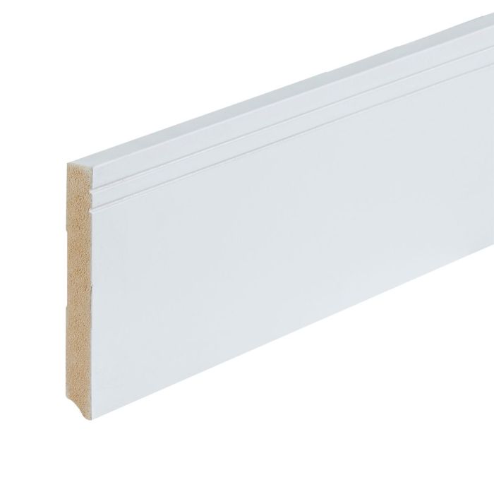 Wit gelakte plint Milaan 120x15 2.4mtr
